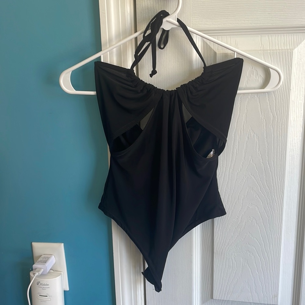 Pretty Little Thing. Size 0 Black Bodysuit